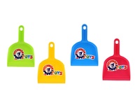 Lopatka plast 4 barvy 13x3x20cm 24m+