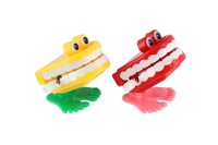 Zuby skákací na natažení plast 5cm 2 barvy 12ks v boxu