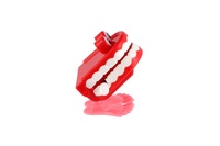 Zuby skákací na natažení plast 5cm 2 barvy 12ks v boxu