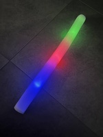 Trubice svítící pěna 47cm na baterie se světlem v sáčku