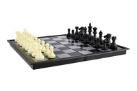 Šachy magnetické plast společenská hra v krabičce 32x16x4cm