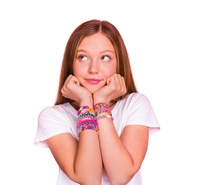 Kreativní sada Udělej si svůj náramek - pletací stav a gumičky 2400ks v pl. krabici 28x17x6cm