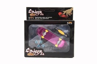 Skateboard prstový šroubovací kov 9cm různé barvy