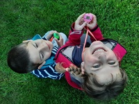 Zvířátko elektronické se zvukem přívěsek se šňůrkou plast