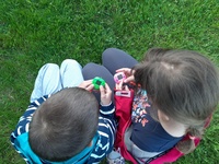 Zvířátko elektronické se zvukem přívěsek se šňůrkou plast