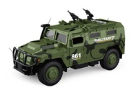 Auto vojenské plast 25,5cm na setrvačník na baterie se zvukem se světlem v krabici 30x19x13cm