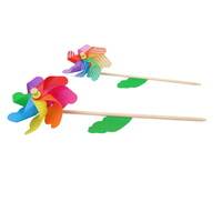 Větrník 18 cm, dřevěná hůlka, 3 druhy