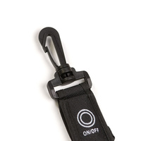 LED reflexní přívěsek s klipem - modrý